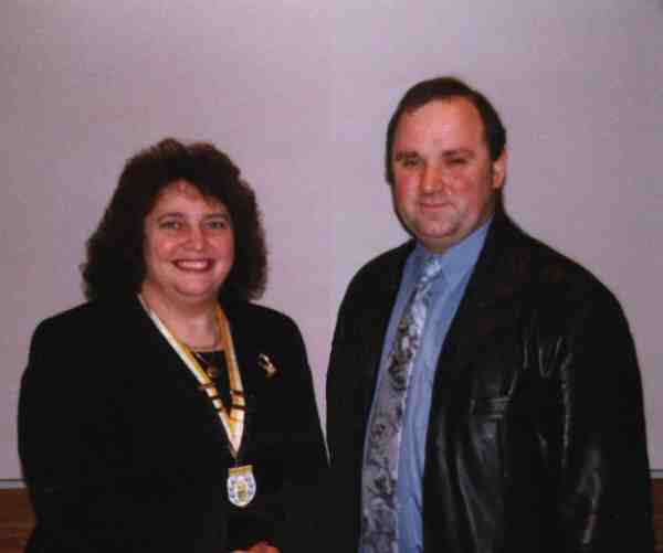 Clifton&MarionWixon.jpg (11387 bytes)
